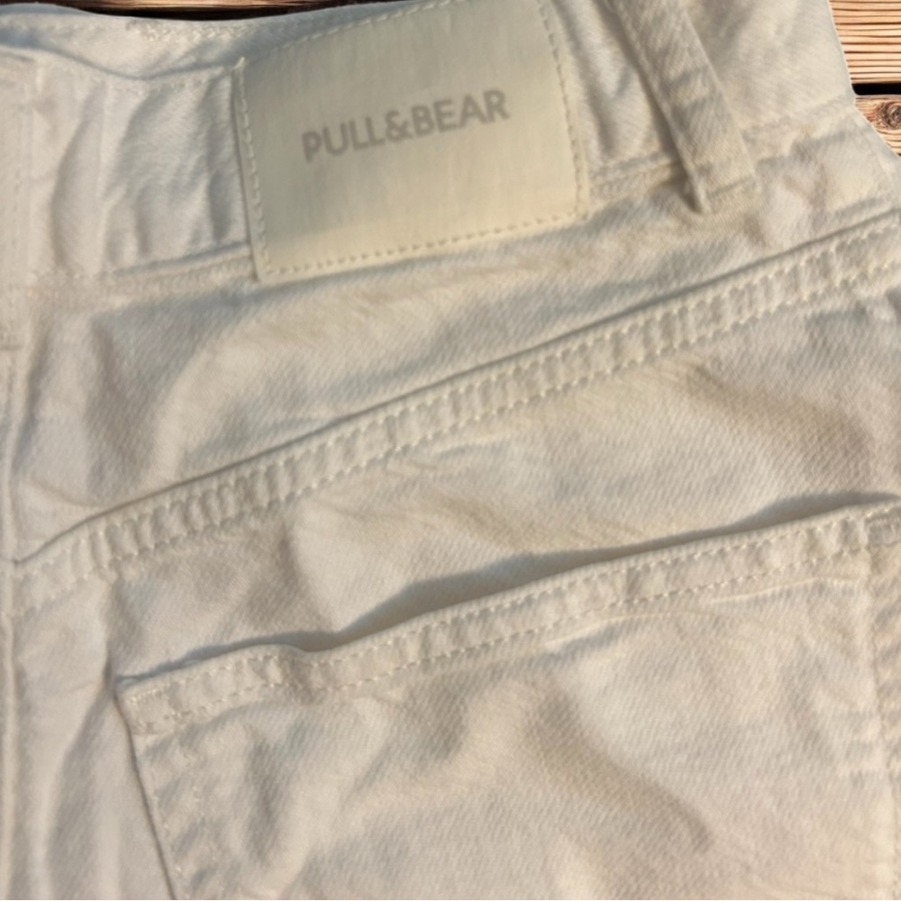 Pull&Bear White High Rise Denim Shorts Frayed Raw Hem - Picture 4 of 4